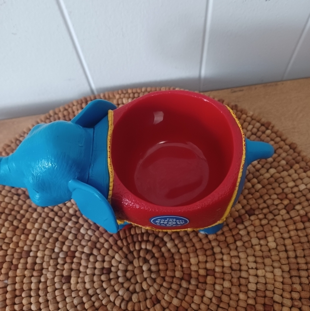 Ringling Circus Elephant Mug - 2001 - Picture 7 of 9